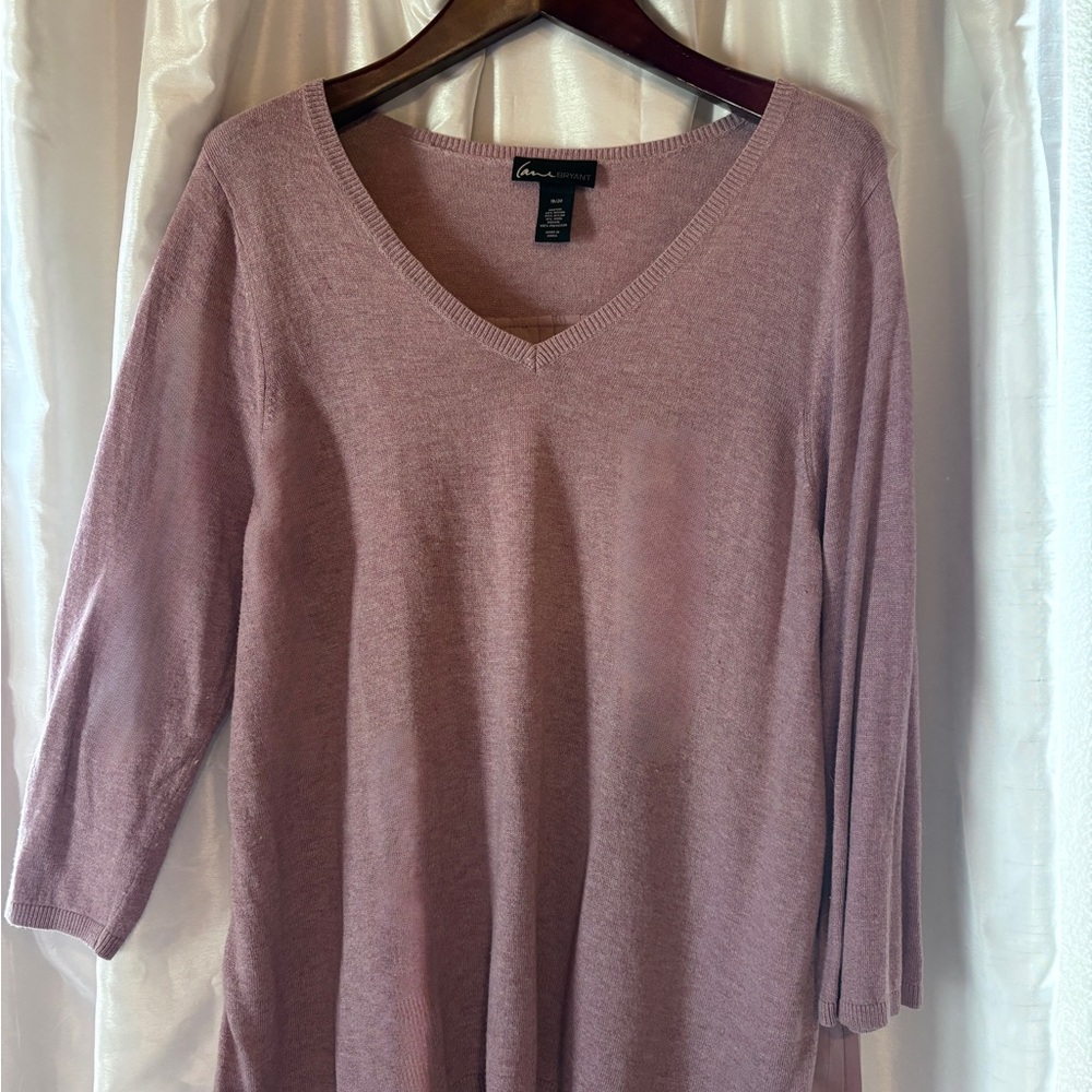 Lilac Pink Lane Bryant Soft Knit V Neck Top with Accordion Pleat Back 18/20